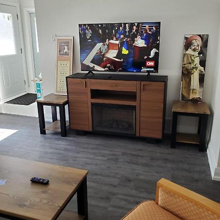 Maxwell Esabu Apartment Toronto Ngoại thất bức ảnh