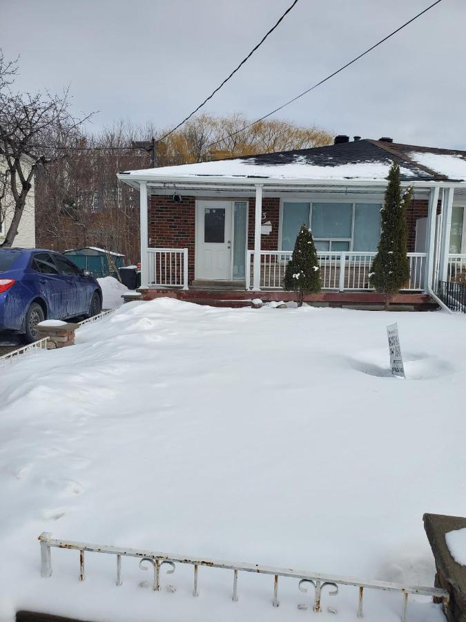 Maxwell Esabu Apartment Toronto Ngoại thất bức ảnh