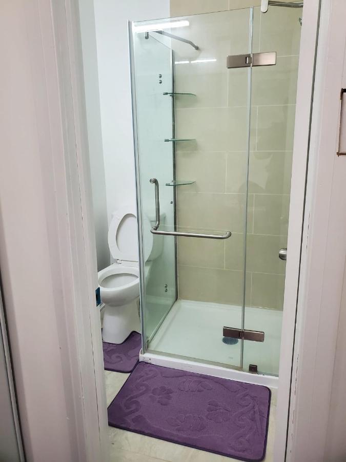 Maxwell Esabu Apartment Toronto Ngoại thất bức ảnh
