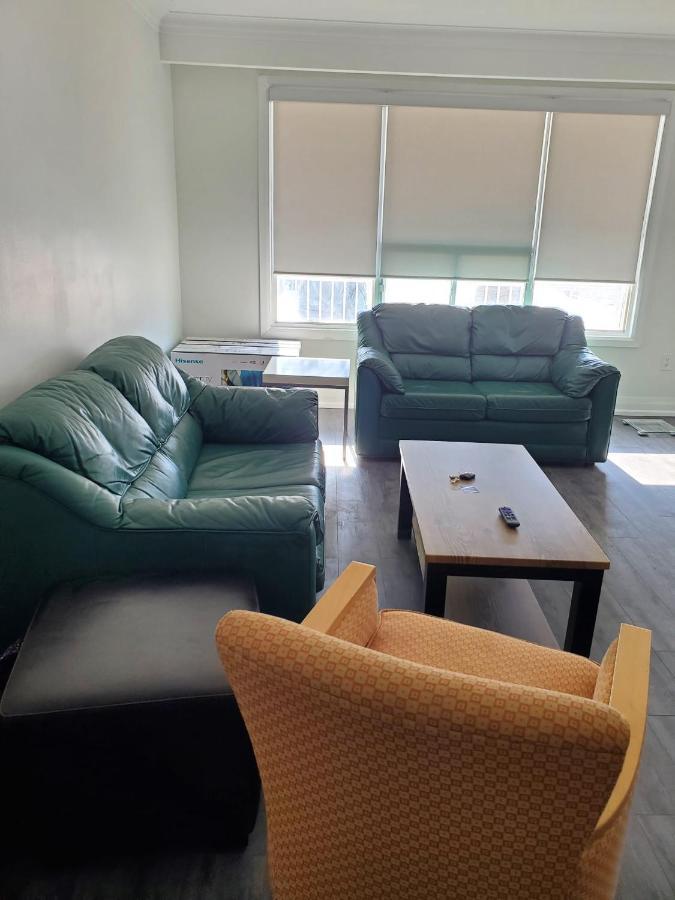 Maxwell Esabu Apartment Toronto Ngoại thất bức ảnh
