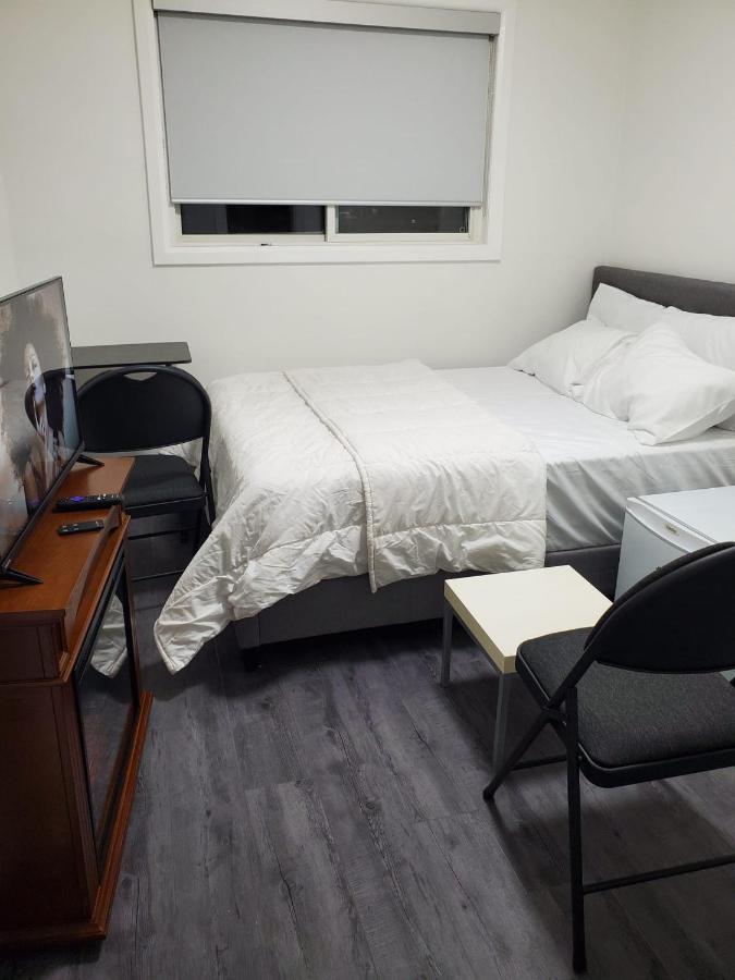 Maxwell Esabu Apartment Toronto Ngoại thất bức ảnh