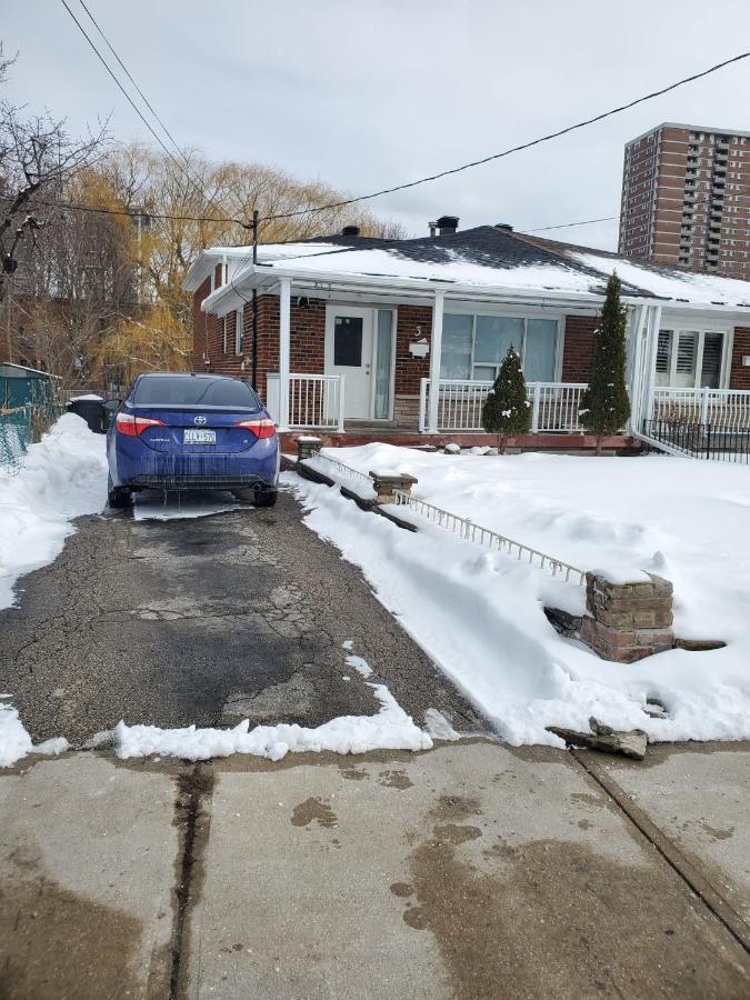 Maxwell Esabu Apartment Toronto Ngoại thất bức ảnh