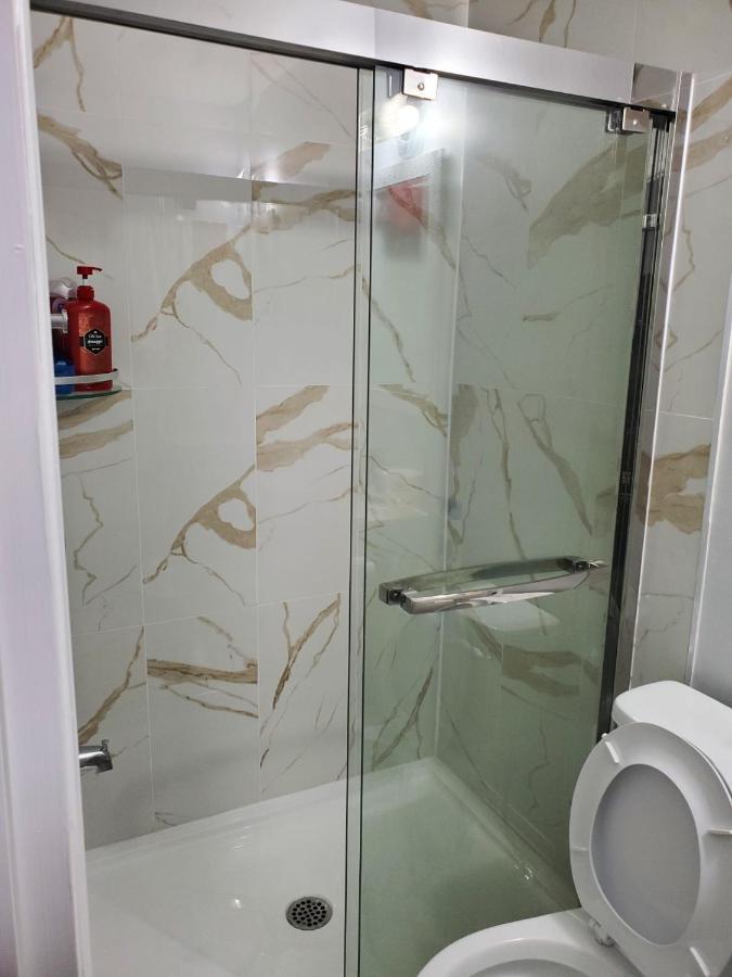 Maxwell Esabu Apartment Toronto Ngoại thất bức ảnh